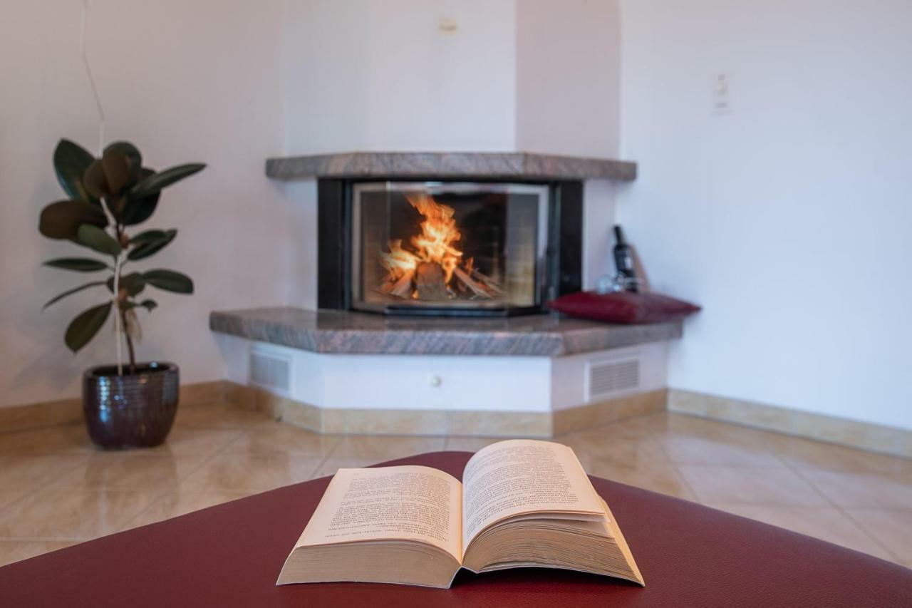 Ferienhaus Joy Ližnjan Esterno foto