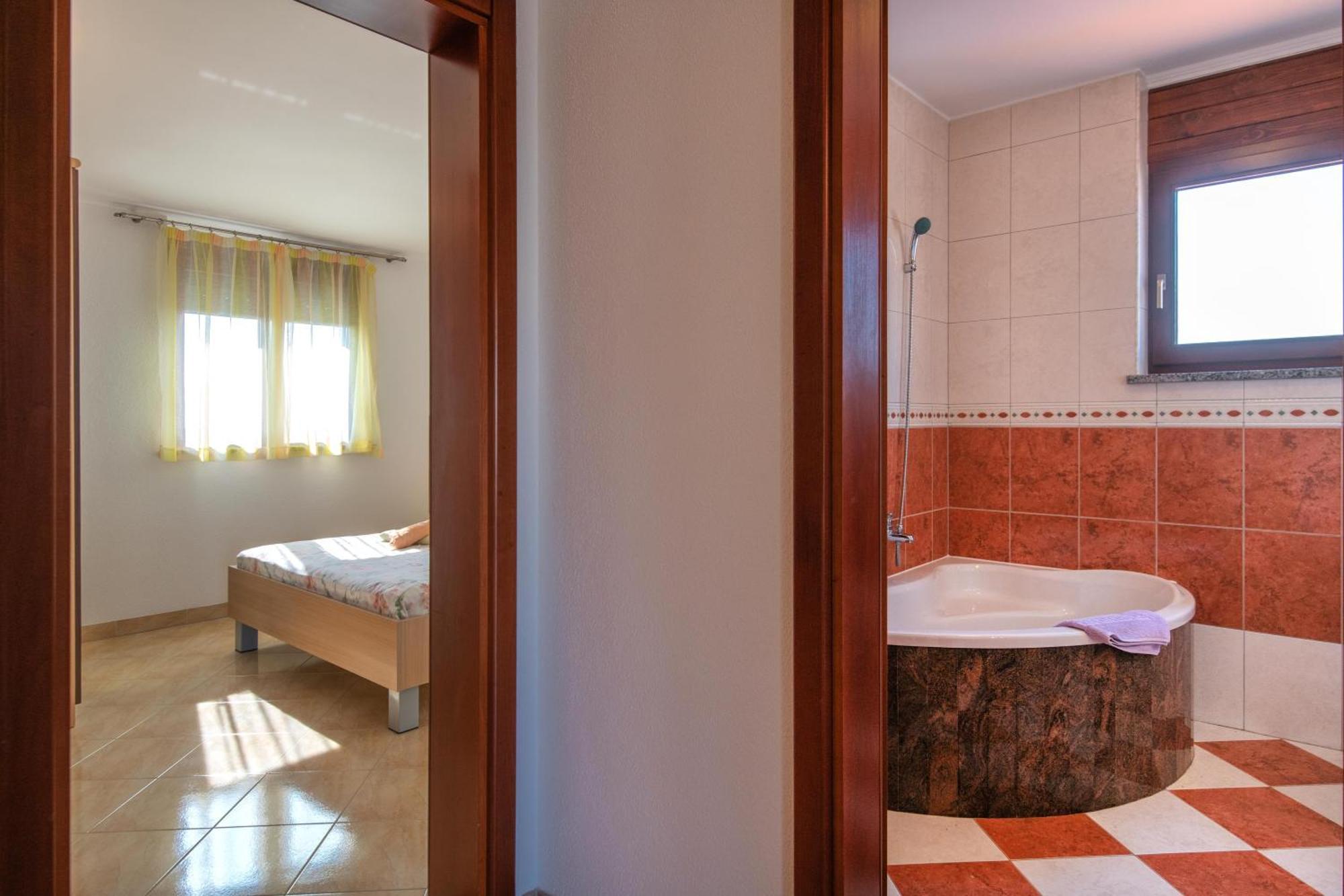 Ferienhaus Joy Ližnjan Esterno foto